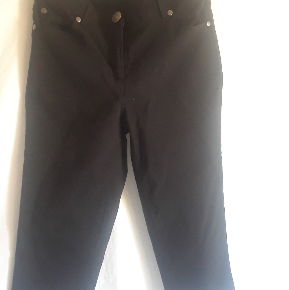 89th & Madison, Black Jean Capris/ Cropped Pants